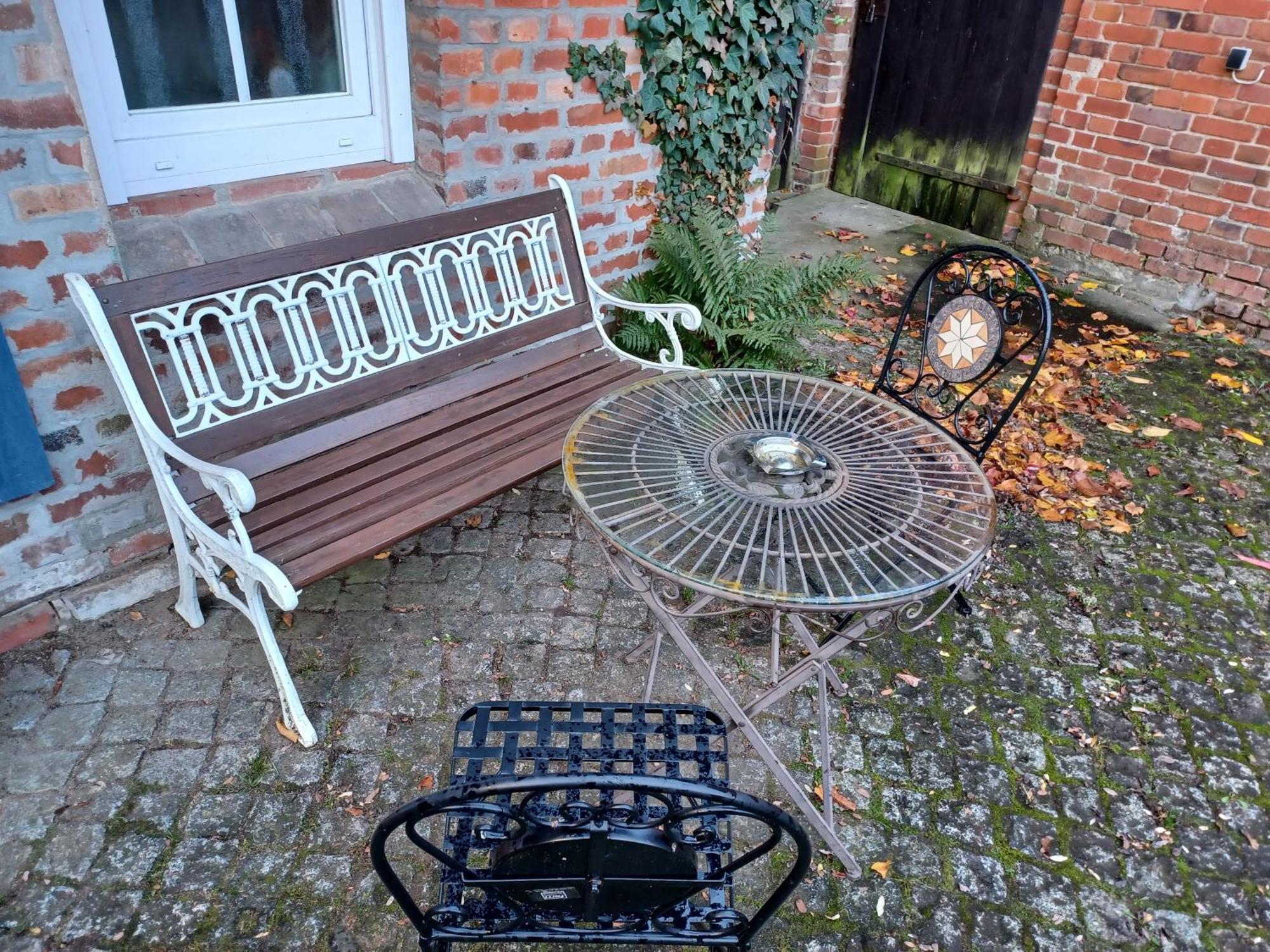 Ehemalige Bibliothek Apartment Fuer 2 Mit Kueche Kamin Netflix Parken Und Hofladen Steinhofel Extérieur photo